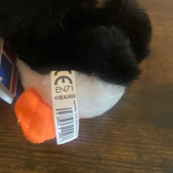 Small puffin stuffed animal - Picture 4 of 6
